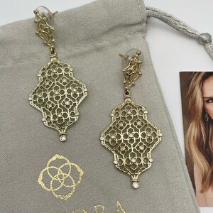 Gold Filigree Kendra Scott Earrings ✨